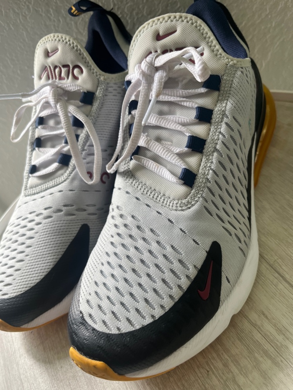 Nike White Navy Yellow Air270 Trainers - Picture 6 of 13